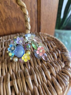 Kramer Multicolor Floral Cluster Brooch - Vintage-Inspired Women’s Jewelry